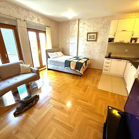 Renta Stanovi Apartmán *